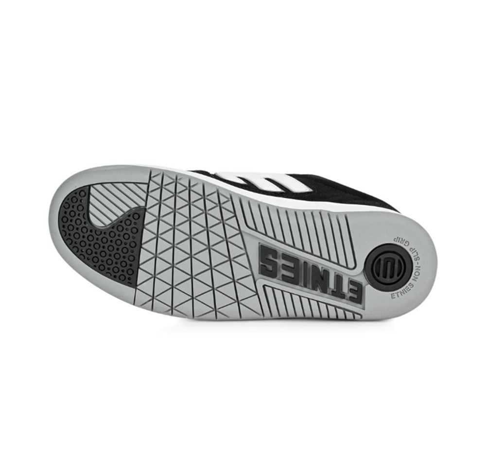 Etnies Lowcut Skate Shoes Black White