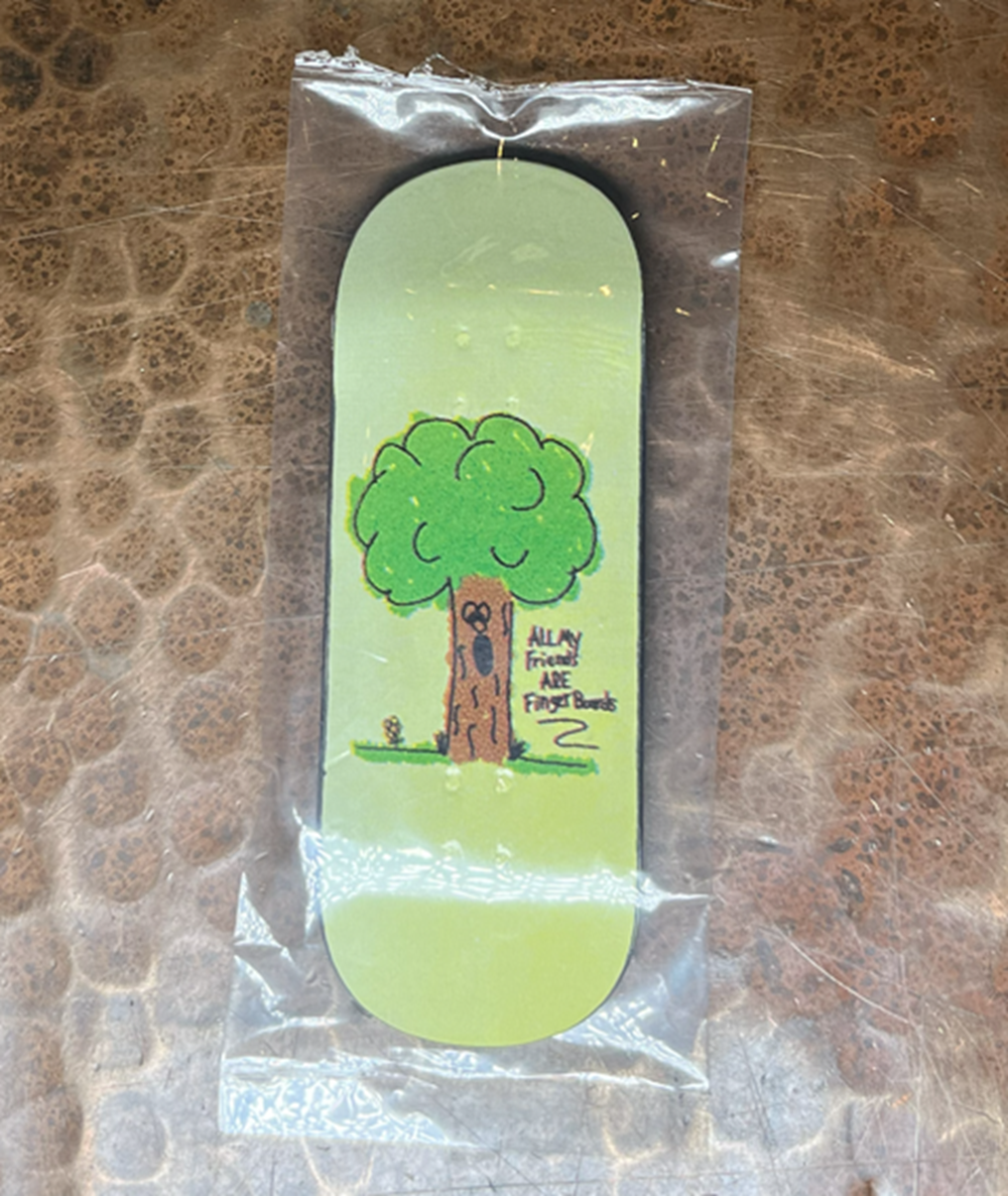Red Wolf Friends Tree Fingerboard Deck Green 33.5 x 94.5 RSS
