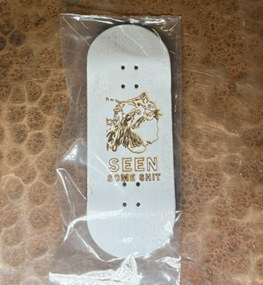 Red Wolf Seen Some Sketch Fingerboard Deck White 34.5 x 94 RSS