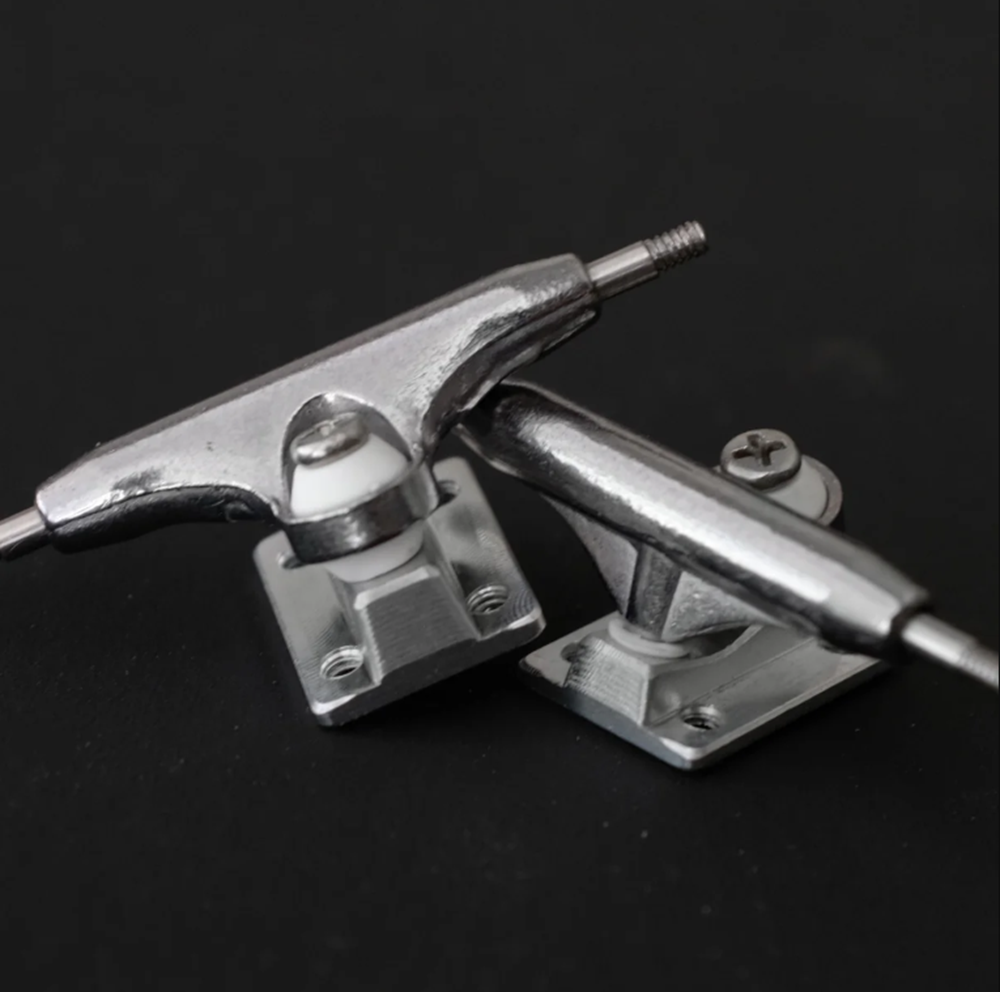 Dynamic Fingerboard Pro Trucks Chrome Chrome 36mm