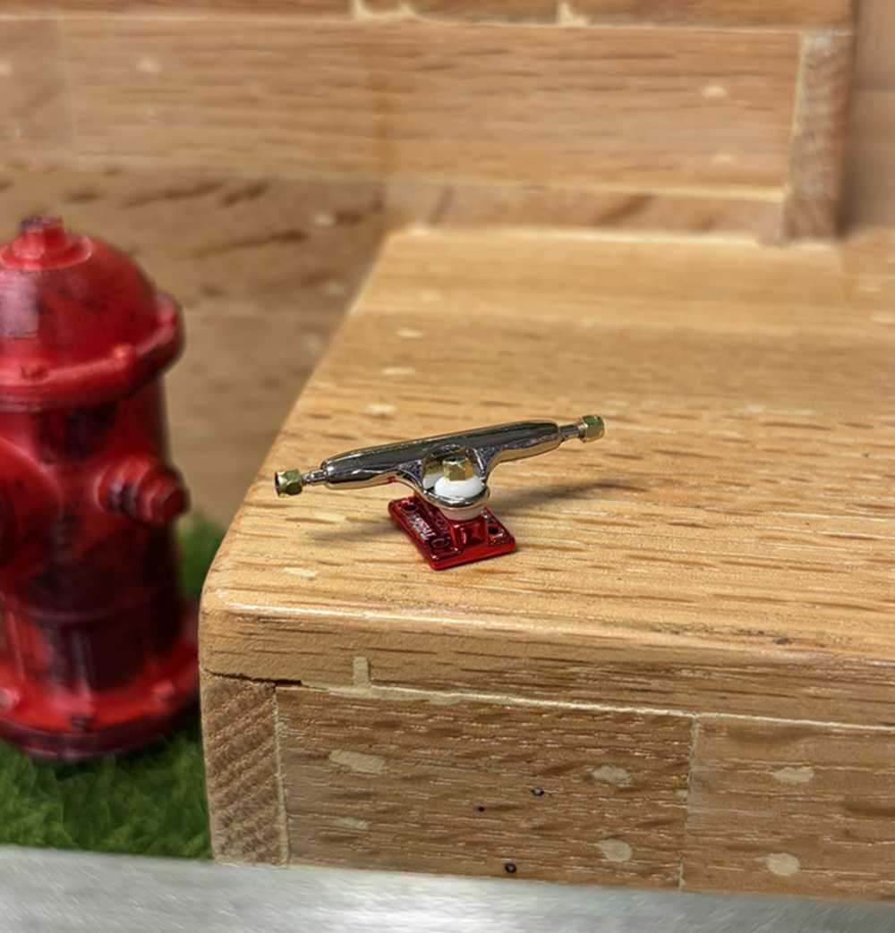 Social Team Pro Fingerboard Trucks Red Chrome 32mm