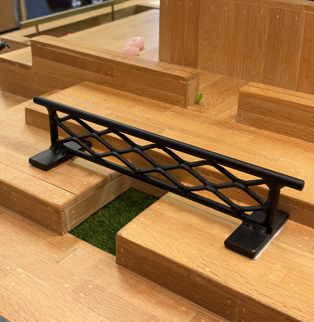 BlueRiver Rails Flat Bar Mid Diamond Weld Flat Black 11x2