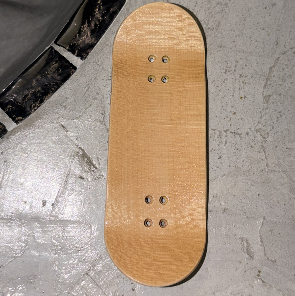 223 AK Vertical Fingerboard Deck Black 34x97 Medium Low