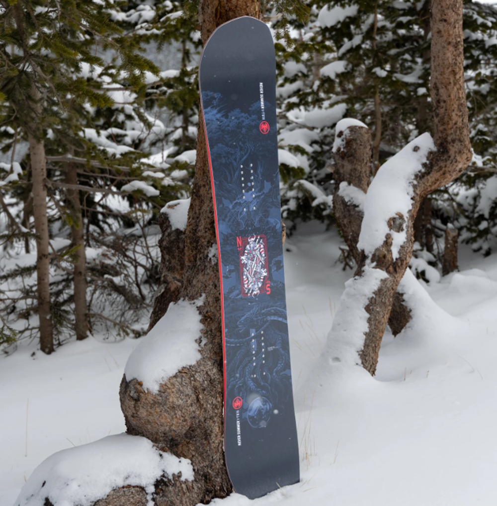Never Summer VTwin Snowboard 2627 Black Red 159 Wide