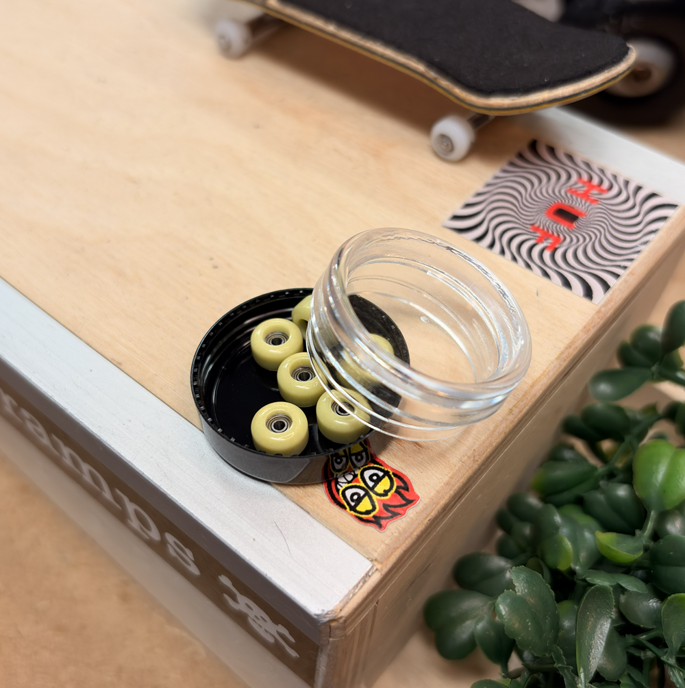 PipSqueak FR Fingerboard Wheels Lil Lemon 7.4 Street