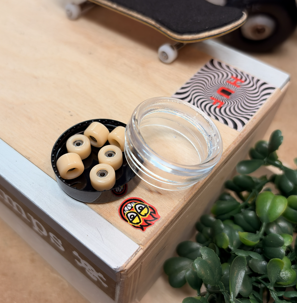PipSqueak FR Fingerboard Wheels Off White 7.6 Wide