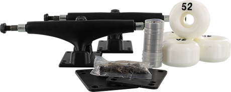 ESSENTIALS COMP PK BLACK w/white 52mm Trucks Set