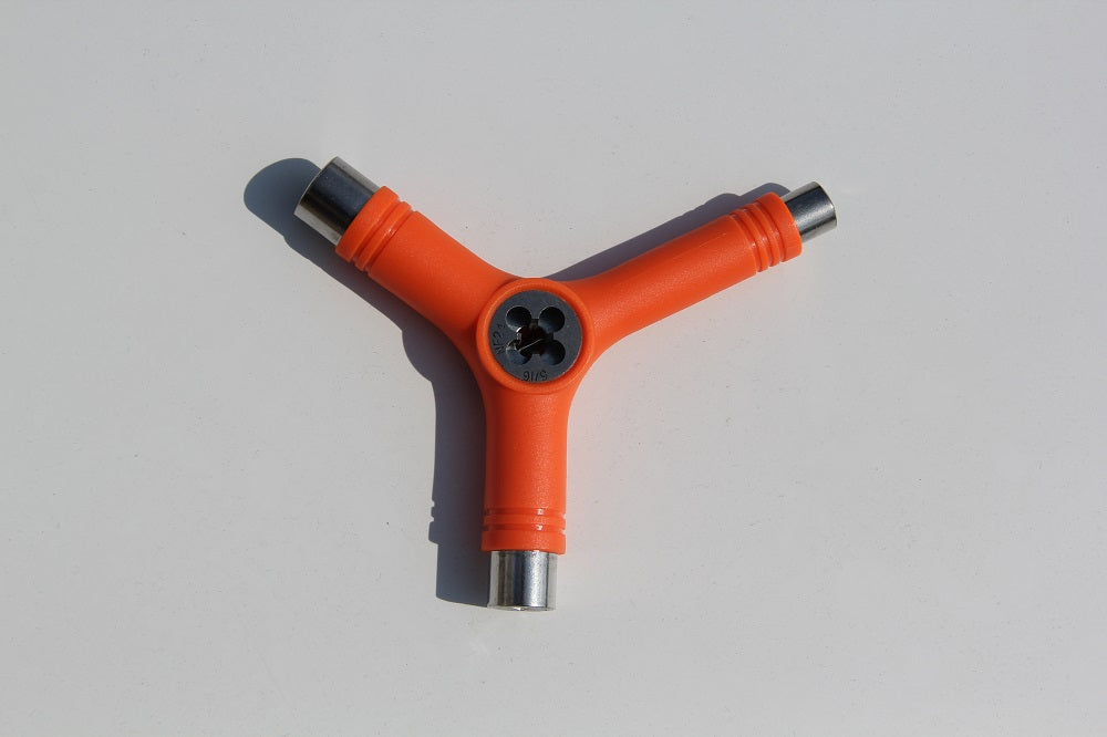 Social Skate Tool Threader Red