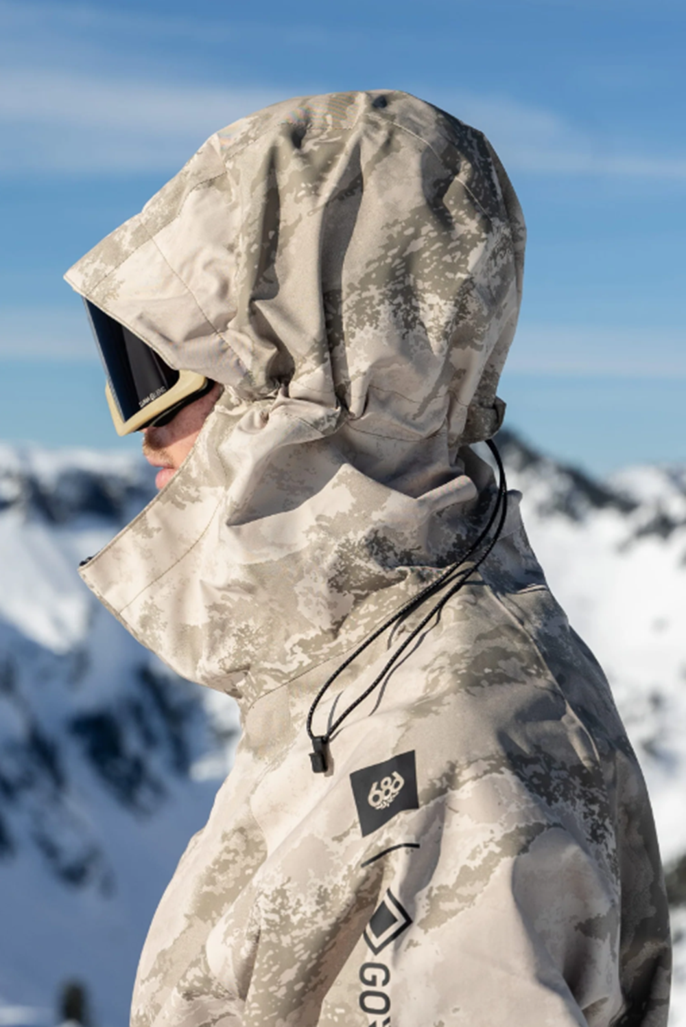 686 GoreTex Core Shell Jacket Mens Limestone Hemisphere Print