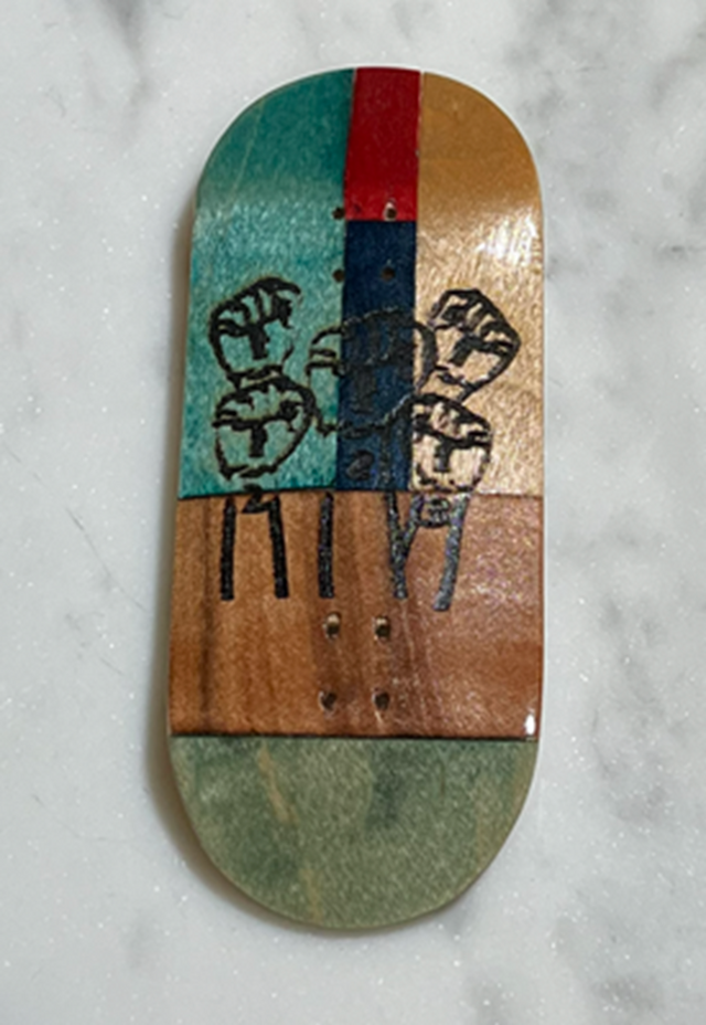 223 Fist Split Stain Fingerboard Deck Blue Brown 38.5x99 OG Med