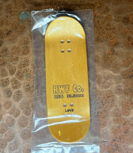 Red Wolf Camo Fingerboard Deck Red Green 33.5 x 98 REG