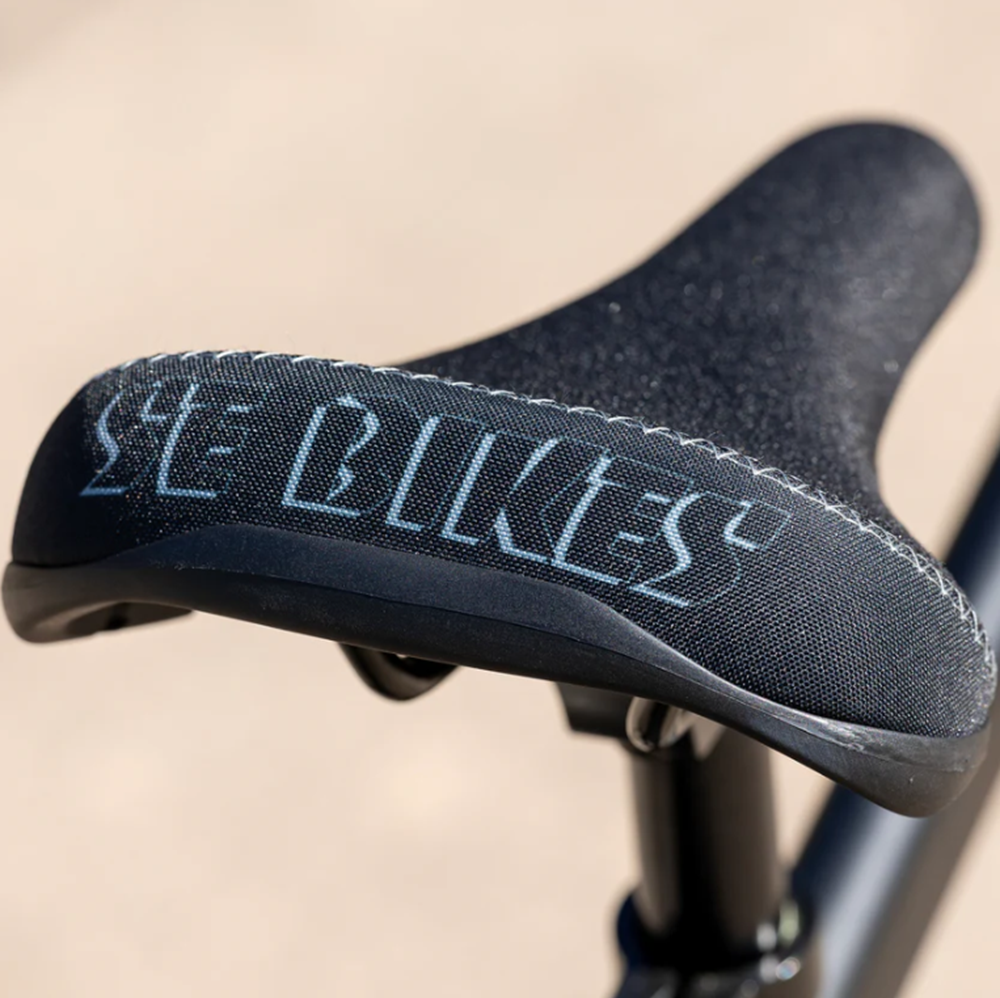 SE Blocks Flyer Matte Black 26