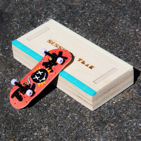 Teak Pro Gen2 Kaboom Fingerboard Complete Red Black 34mm