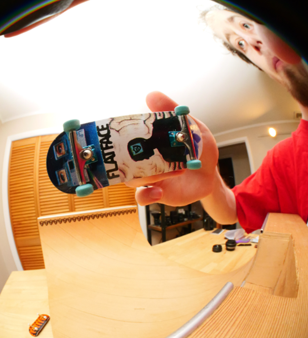 Blackriver x FlatFace Pro Computer Time Fingerboard Deck Black Blue 32mm Low