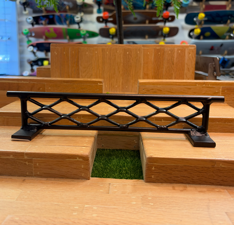 BlueRiver Rails Flat Bar Mid Diamond Weld Oil Rub Bronze 11x2