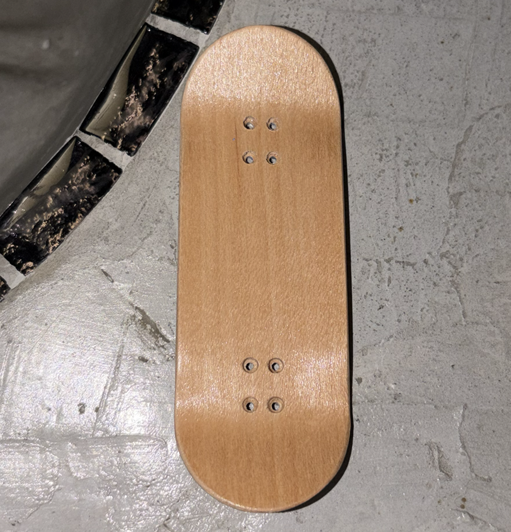 223 Mosaic Fingerboard Deck Purple Silver 34x97 Medium Low