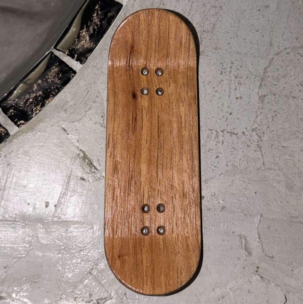 223 AK Fingerboard Deck Black 33.3x99 High Flat