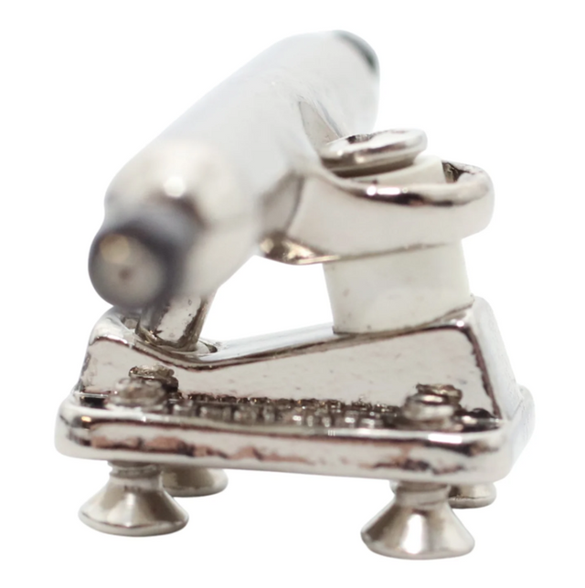Flatface Blistered Dual Bearing Fingerboard Trucks Chrome 34mm