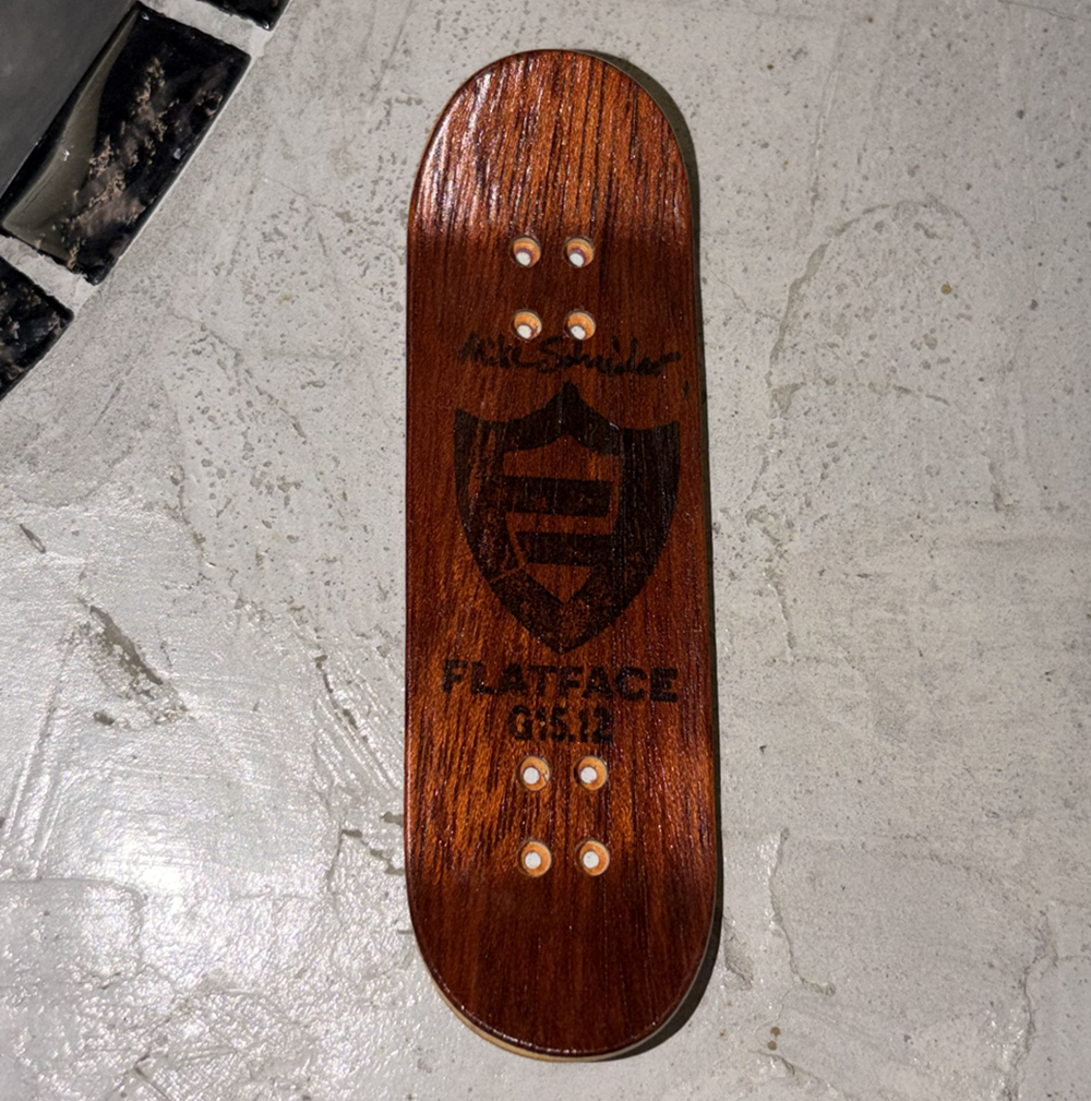 Flatface G15.12 Fingerboard Deck Nature Communicating Yellow Blue 29mm Real Wear