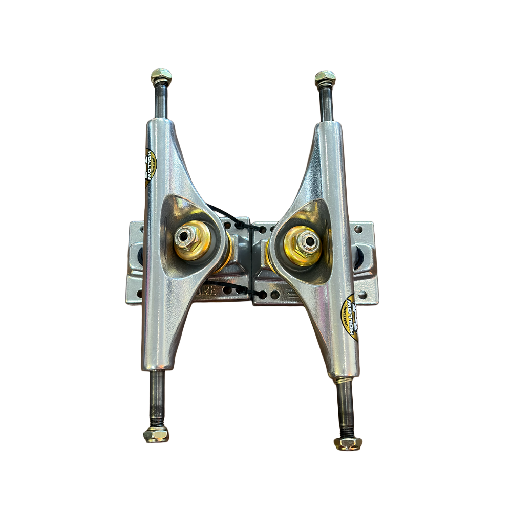 Venture V-Hollow Lights V8 Polished Trucks Silver 5.2H Set