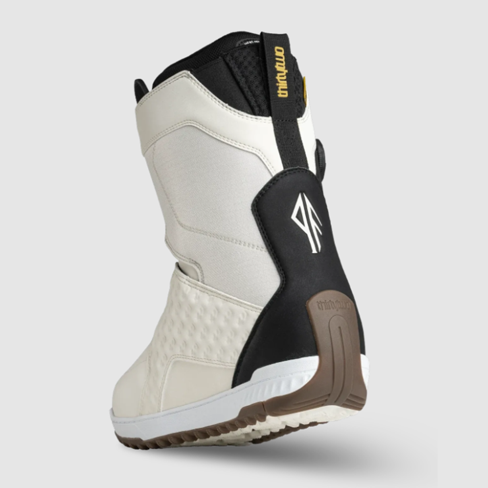 ThirtyTwo 32 Lashed Double BOA Snowboard Boots 2627 Fava White
