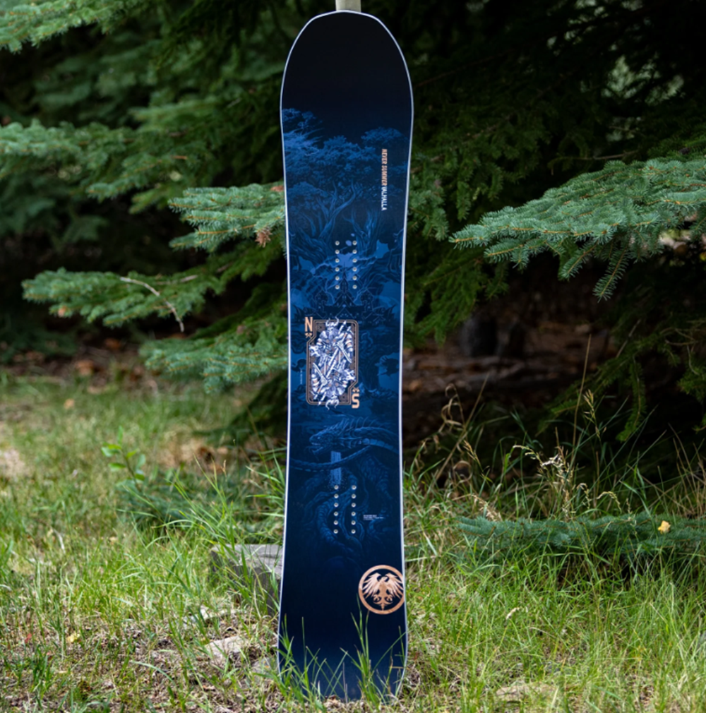 Never Summer Valhalla Snowboard 2627 Black Blue 153