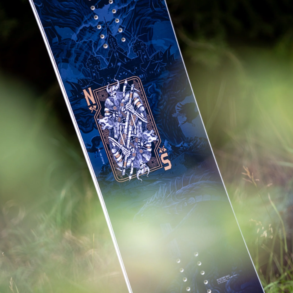 Never Summer Valhalla Snowboard 2627 Black Blue 156
