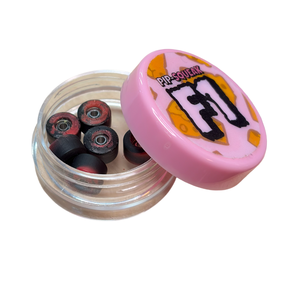 PipSqueak F1 Fingerboard Wheels Black Red 6.7mm