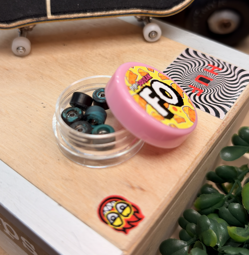 PipSqueak FO Fingerboard Wheels Ghouls Black Teal 6.7mm