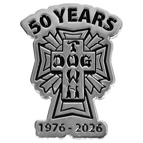 DOGTOWN 50 YEARS PIN 1.5" SILVER/BLACK