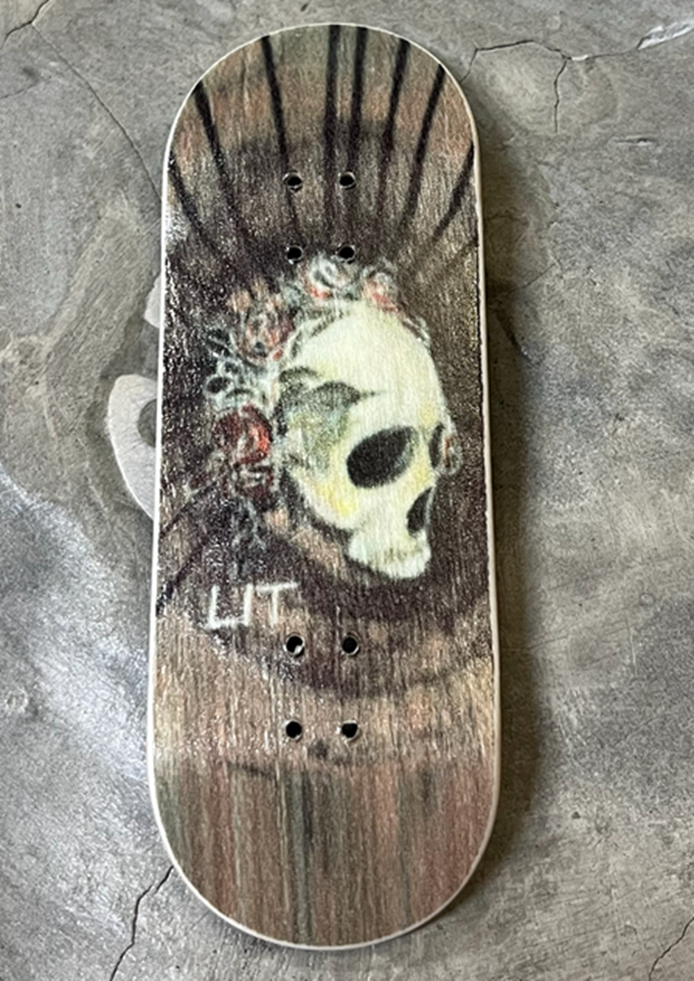 LIT Skull Rose Deck Brown Stain 34x98 Medium