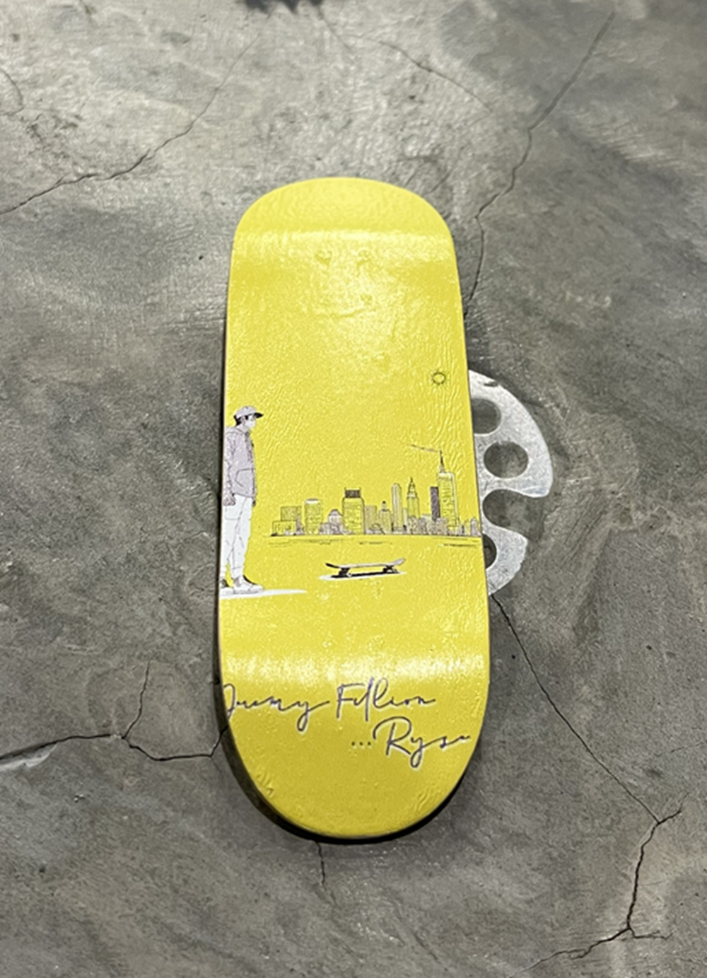 Ryse City Streets Pro Fingerboard Deck Yellow 32mm OG Midguard